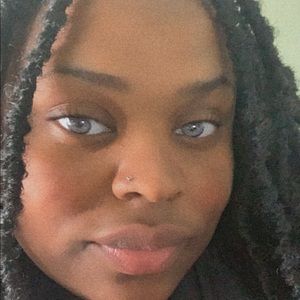 Meet your Posher, Jasmine